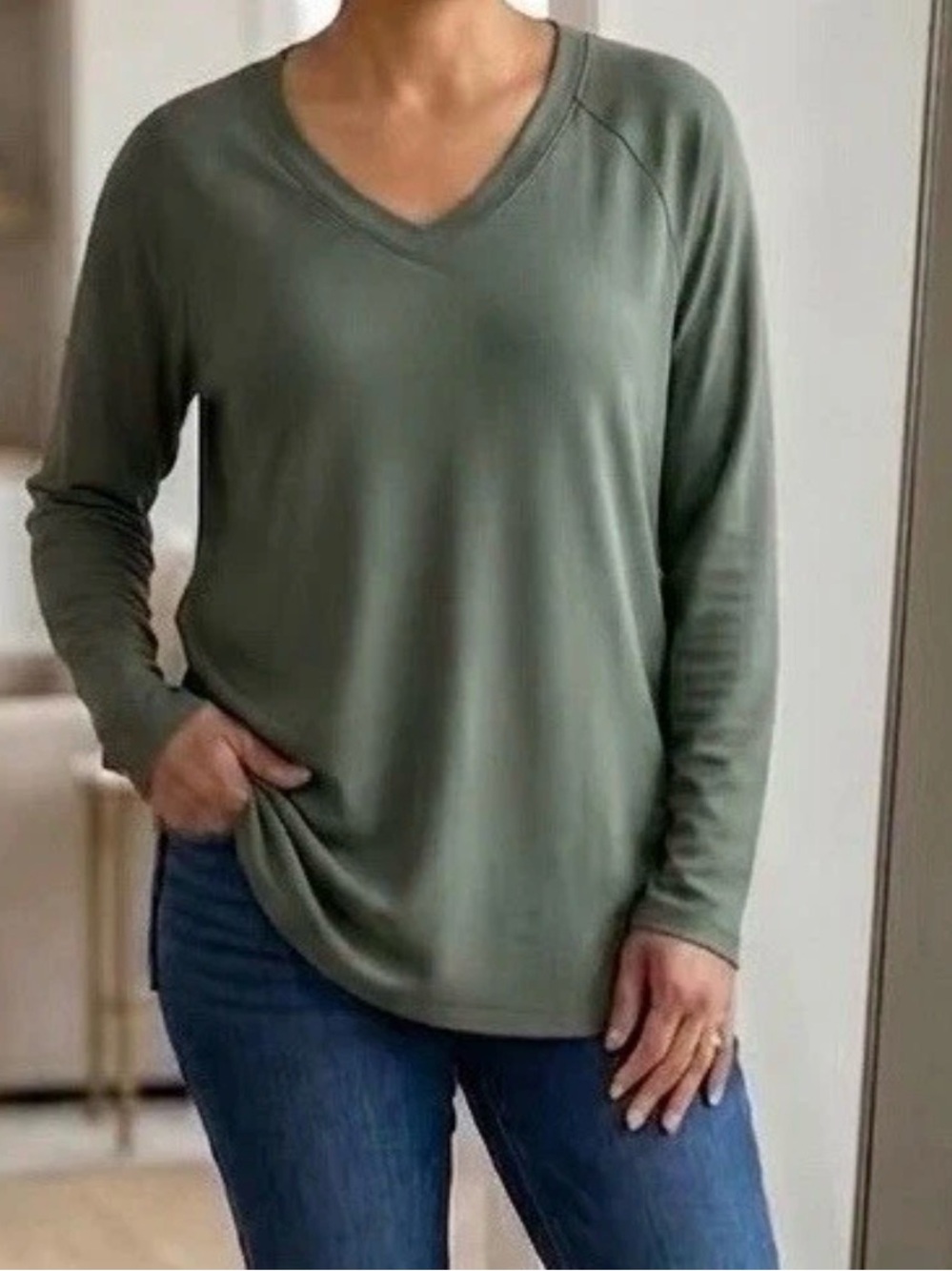 Banana Republic Sweater Tunic Sage Green Women’s Small V-Neck Soft Lightweight